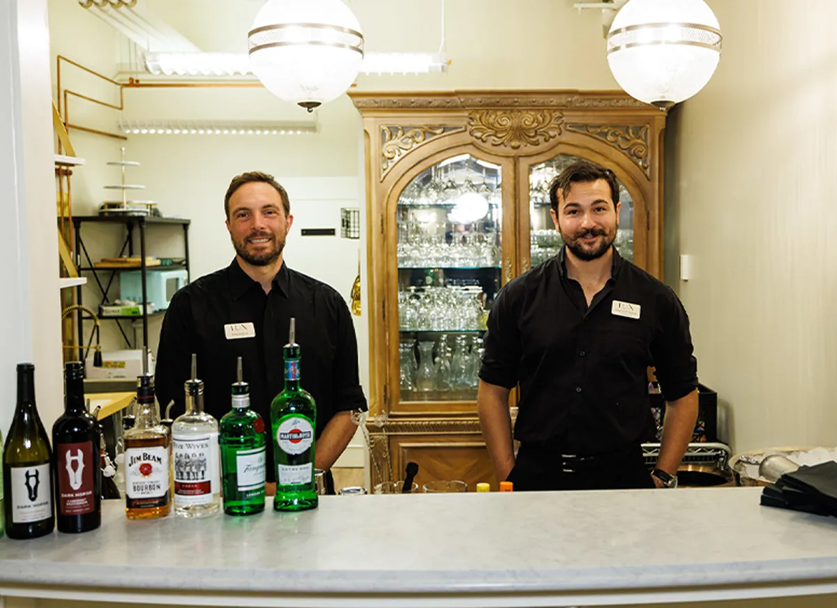 Cocktail Bar & Prep Kitchen